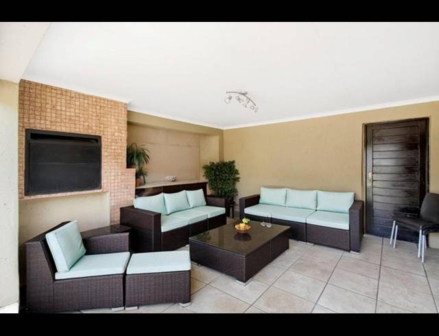 3 BEDROOM HOUSE FOR SALE IN NORTH RIDING